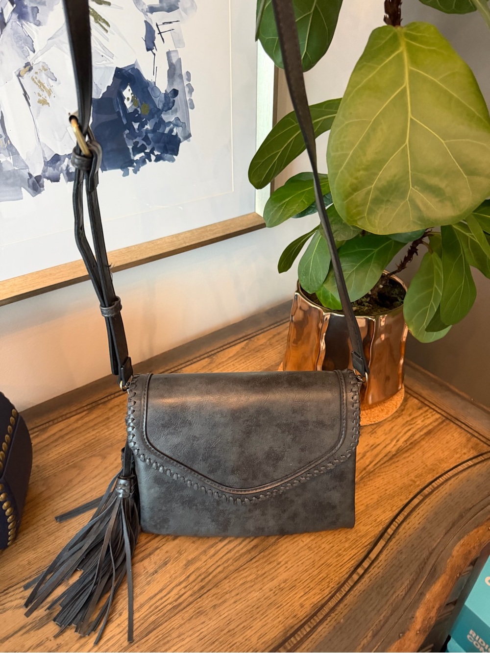 Women's Charcoal Gray Crossbody Bag with Tassel - Sleek Everyday Carry